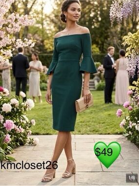 FLASH SALE : $54
Archive NWT H&M Dark Forest Green Off-Shoulder Bell Sleeve  XS